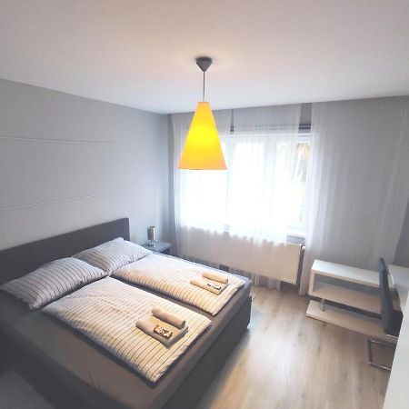 Alisa Apartments Kostomlaty nad Labem Luaran gambar